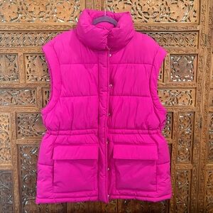 Oversized Bright Pink Puffer Vest Universal Thread Women’s Large